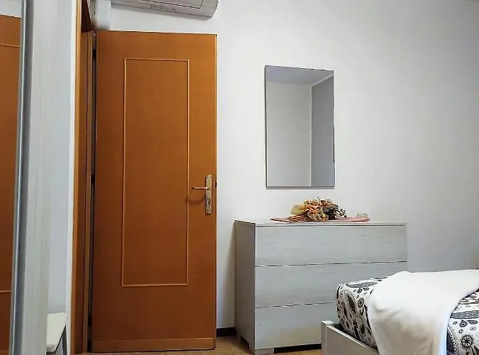 Semesterbostad Casa Edda *